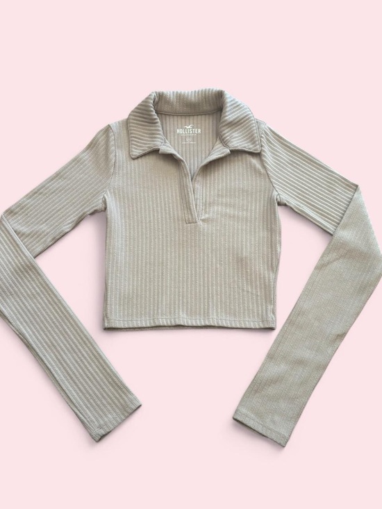 Hollister Tops - Hollister Beige Ribbed Collared Long Sleeve Top